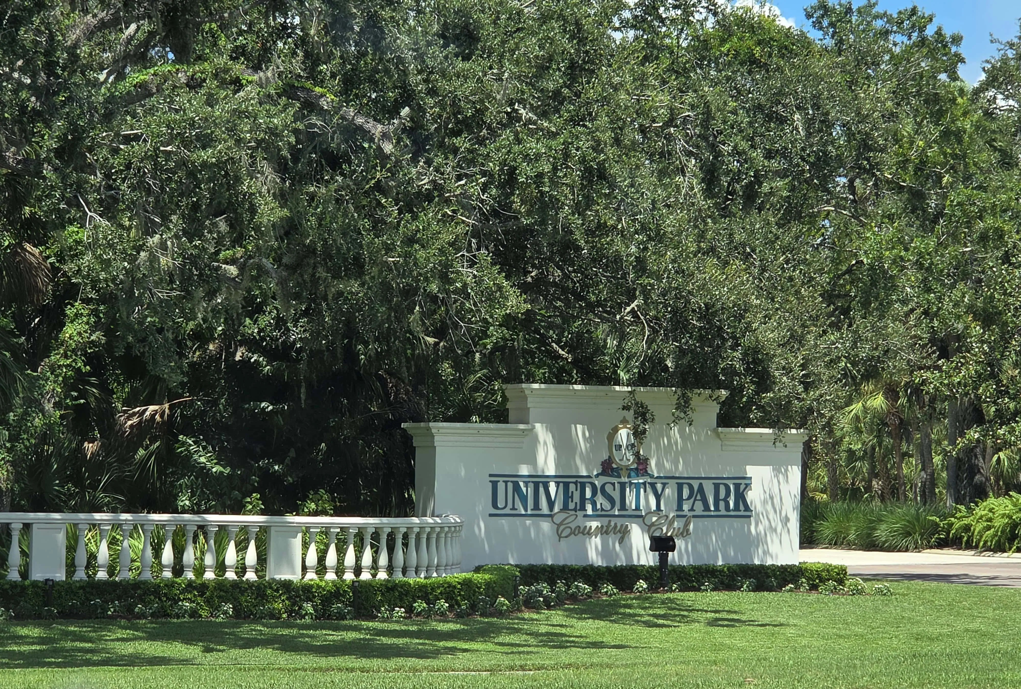 University Park Entrance Sign